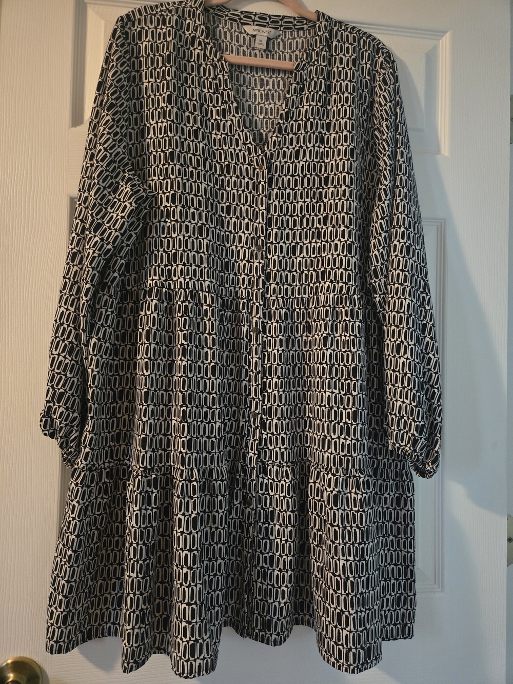 Nine West Women's Black and White Geometric Tiered Sleeve Dress